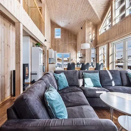 Beautiful In With Kitchen * Rauland